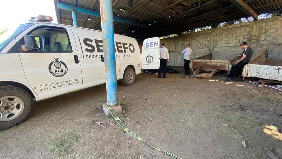 Le prenden fuego a un hombre y abandonan su cadáver en un rancho