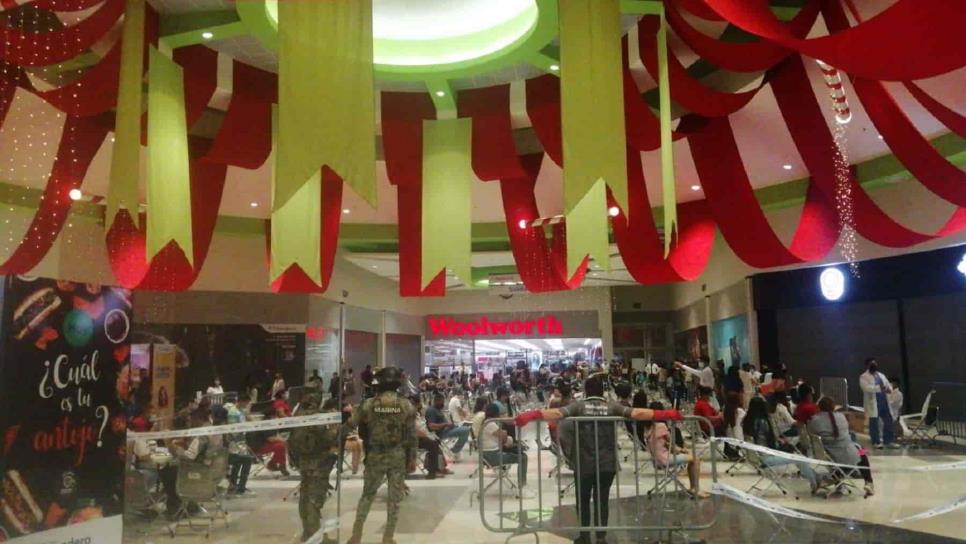 Superan meta: se vacunan 2 mil 900 personas en Los Mochis Superan meta: se vacunan 2 mil 900 personas en Los Mochis