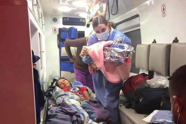 Da a luz a su bebé en una ambulancia auxiliada por paramédico de SUMMA