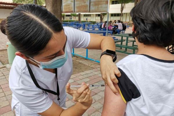 Este martes se aplicará en Los Mochis refuerzo contra el covid en menores con comorbilidades
