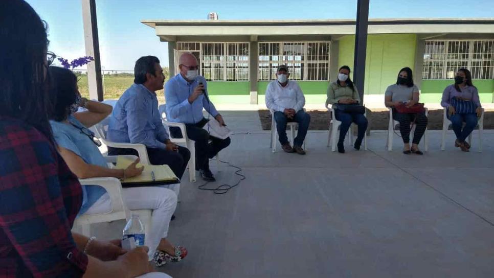 Autoridades de la Coordinación Zona 01 de Cobaes visitan el Plantel 117 del Ejido Mochis