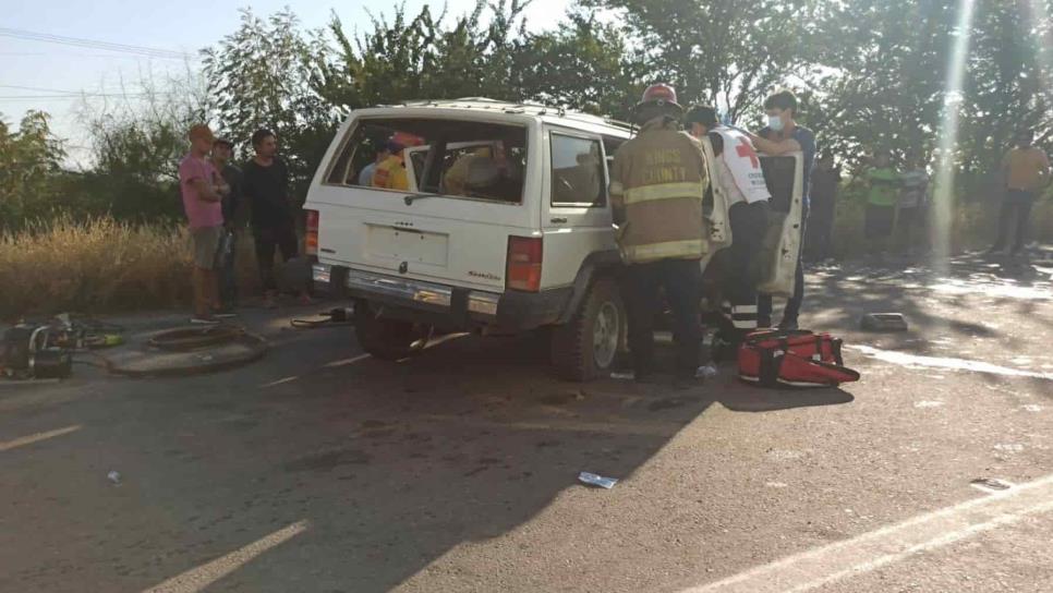 Muere adulto mayor en accidente de carro en Guasave