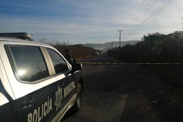 Encuentran dos cuerpos envueltos en plástico en la colonia La Antorchista, en Culiacán