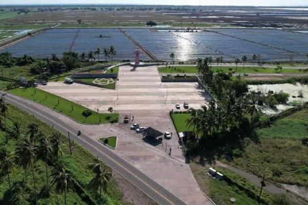 Empresarios sinaloenses cenarán con AMLO; planean invertir en Playa Espíritu