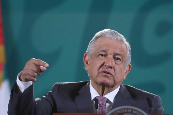 López Obrador insiste en que PIB crecerá 6 % pese a caída trimestral