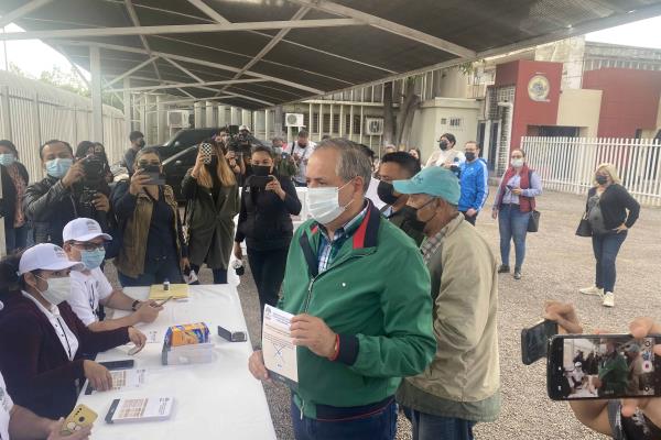 Gerardo Vargas Landeros vota Sí a Planta de Fertilizantes