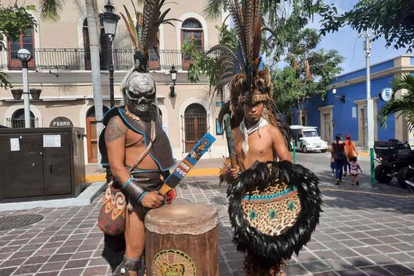 Promueven la cultura y deleitan a turistas los llamados «matachines»
