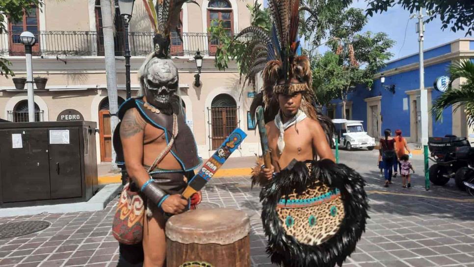 Promueven la cultura y deleitan a turistas los llamados «matachines»