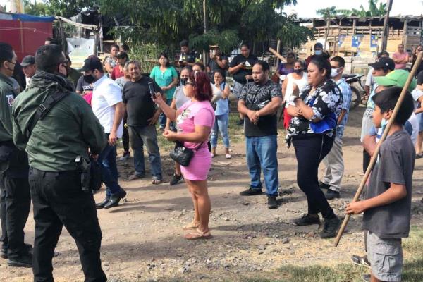 Más de 40 mil familias viven en terrenos irregulares en Mazatlán: González Zataráin