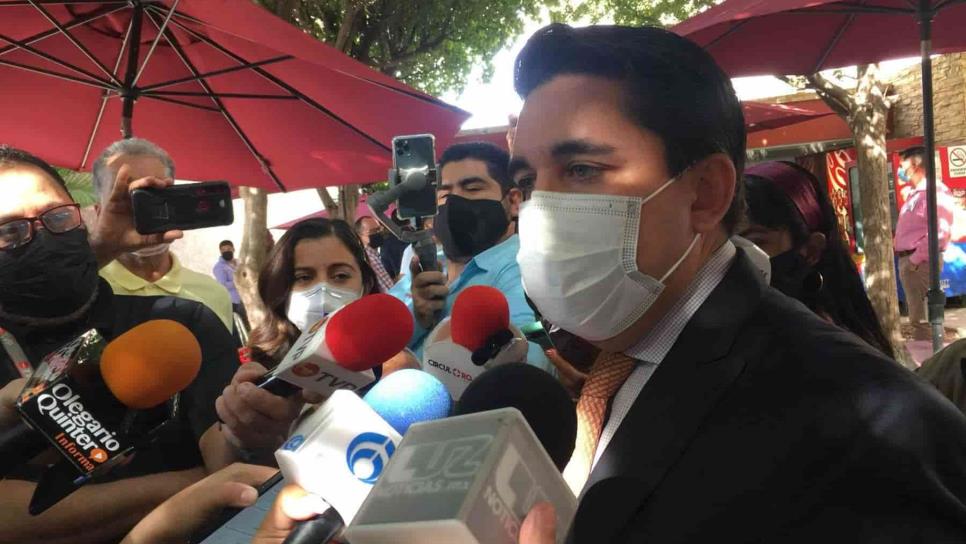 «Por ir a una boda no le pueden quitar el nombramiento de embajador a Quirino»: diputado del PRI