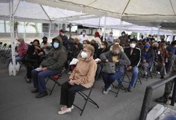 Conoce los puntos de vacunación de refuerzo para adultos de 60 y más