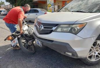 Motociclista queda lesionado tras accidente en Guamúchil