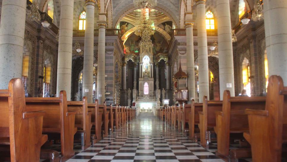 Dos obispos, un sacerdote y un Monseñor, sepultados bajo la Catedral de Mazatlán