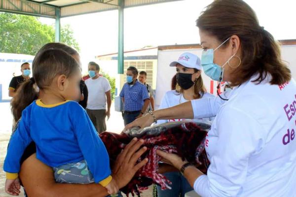 «Abrazando Ahome» beneficia a 200 familias de San Miguel