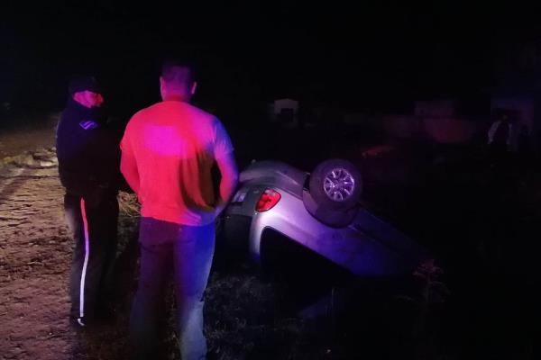 Conductor cae a canal de riego en Los Mochis