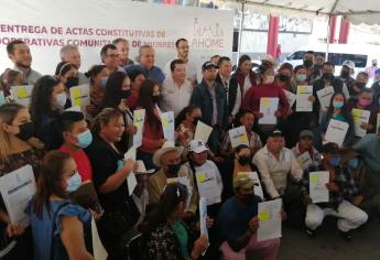 Entregan 43 actas constitutivas a cooperativas pesqueras