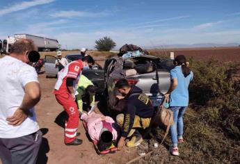 Vuelca familia en El Carrizo, hay seis lesionados