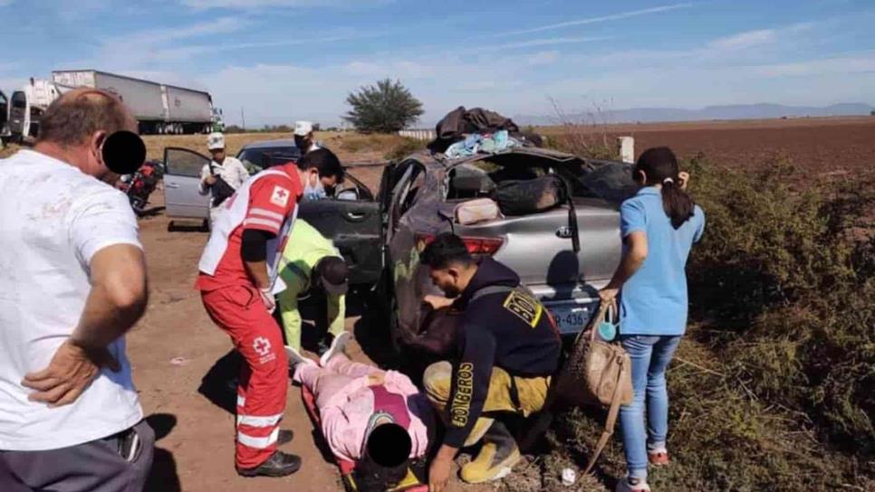 Vuelca familia en El Carrizo, hay seis lesionados