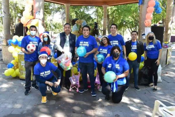 Niños esperan a los Reyes Magos; invitan a donar juguetes, ropa y alimentos