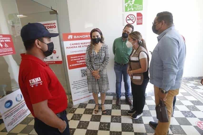 Sólo 2 de 17 establecimientos visitados cumplían con protocolos sanitarios: Oficialía Mayor