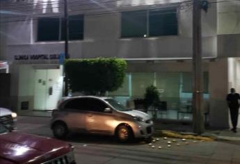Adulto muere en clínica después de ser atacado a balazos en Culiacán