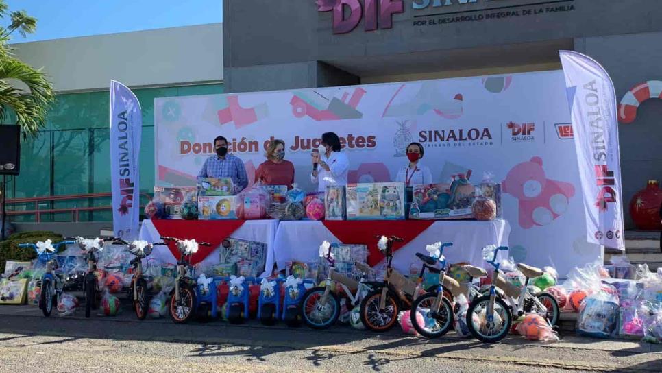 Entrega Casa Ley 2 mil juguetes a DIF Sinaloa