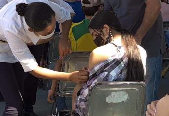 Arranca vacunación para adolescentes de 14 años en Los Mochis