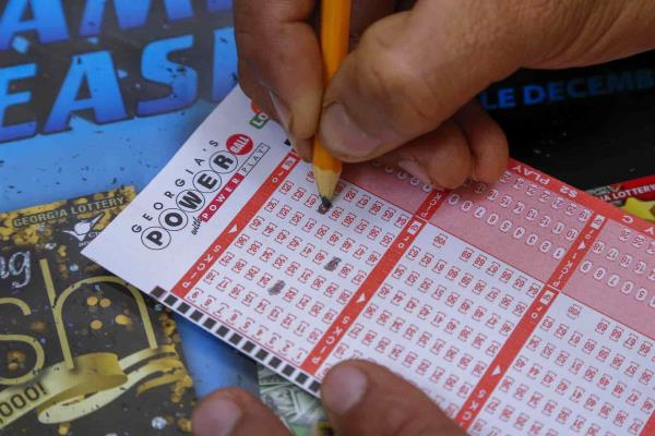 Dos boletos ganadores del Powerball se repartirán 632,6 millones de dólares