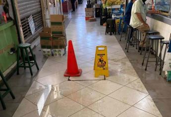 Enfrentan mercados de Mazatlán problemas de rebosamiento de aguas negras