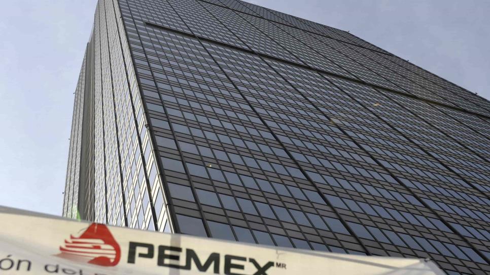 Hacienda logra reducir deuda de Pemex en 3 mil 200 millones de dólares