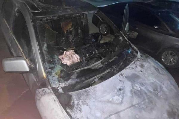 Propietaria de camioneta calcinada en la Campanario procede legalmente, buscan a la responsable