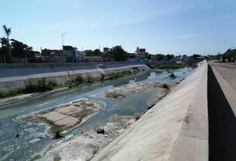 Sin lluvias, el Arroyo del Jabalines aún tiene cauce… pero de aguas negras