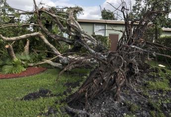 Un tornado destruye decenas de viviendas y deja varios heridos en Florida