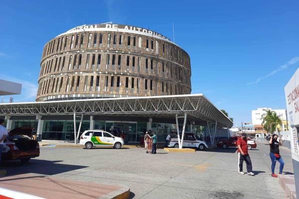 Cae 33 % demanda de pasaje en Central Camionera de Mazatlán