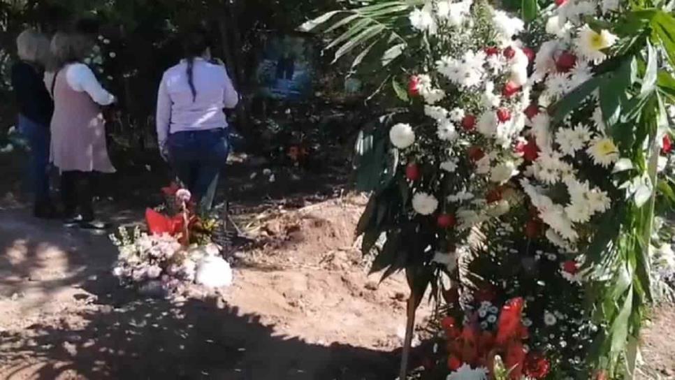 Sepultan a la bebé hallada sin vida en una calle de Los Mochis