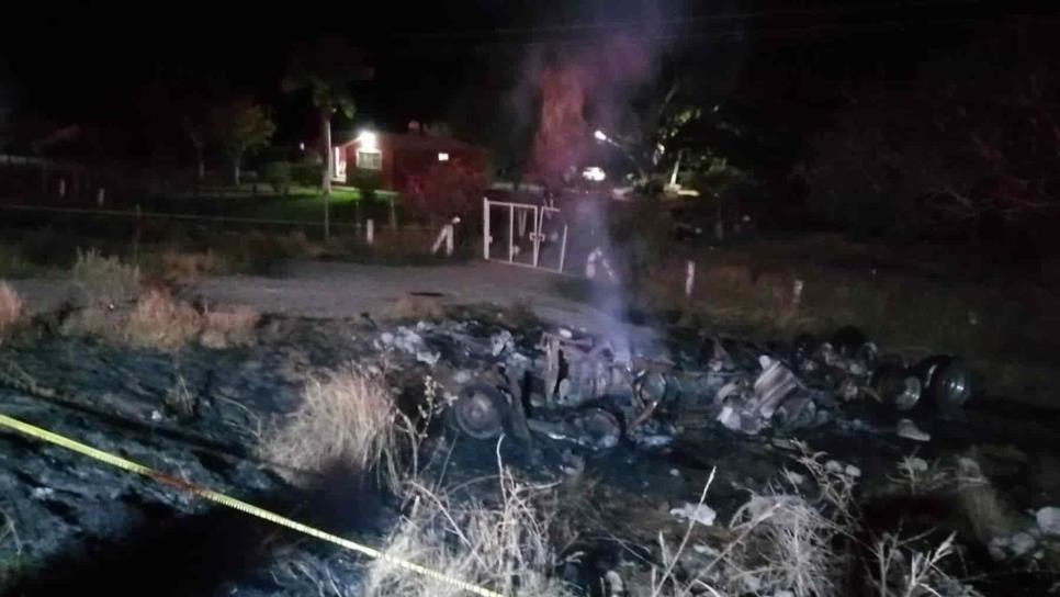 Chofer de tráiler muere calcinado al volcar en la carretera México 15, a la altura de El salado