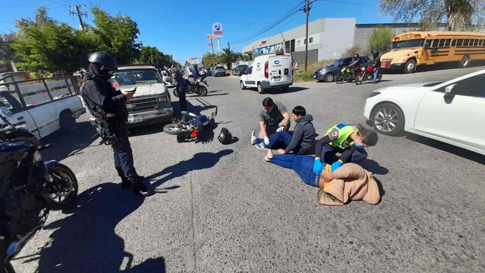 Mujer termina lesionada en desigual choque