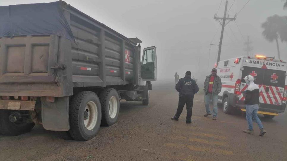 Hombre sufre infarto y muere mientras conducía un dompe en Mochicahui