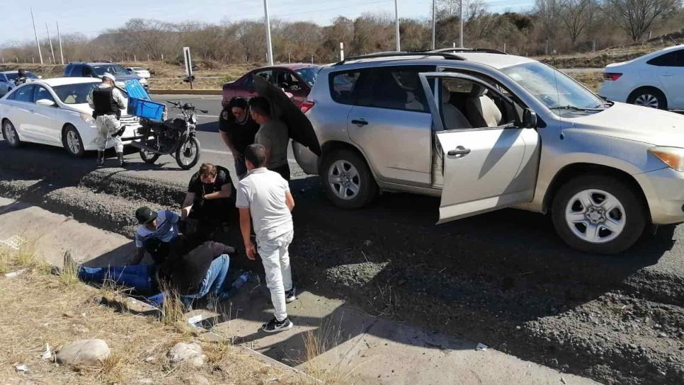 Motociclista queda grave tras chocar por alcance, en La Costerita