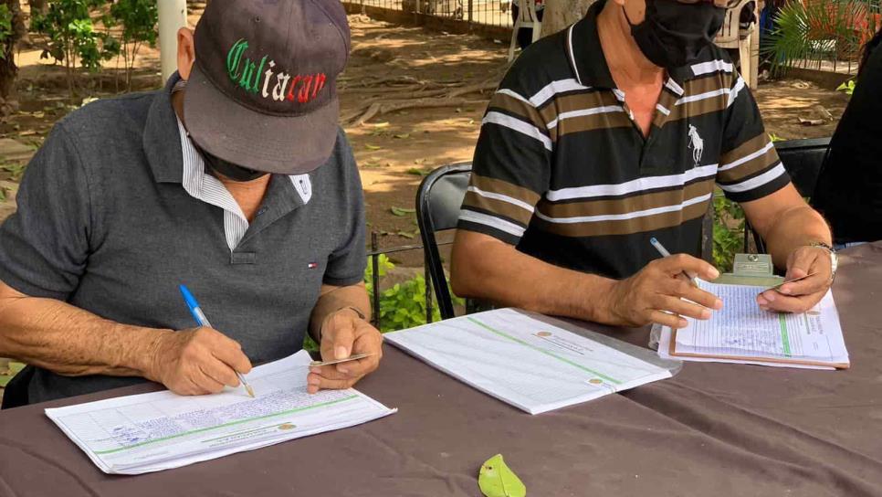 Hasta 150 firmas por hora reciben en contra de Estrada Ferreiro