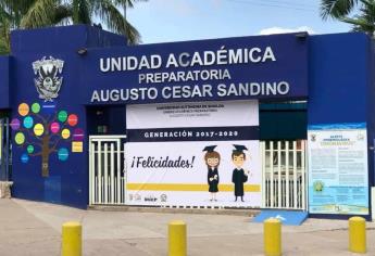 «No soy una misógina, se midió la falda a petición de alumnas»: directora