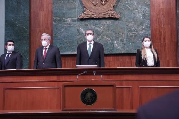 Rinden un minuto de silencio en el Congreso de Sinaloa tras fallecimiento de Sergio Jacobo