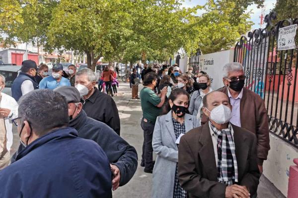 Jubilados denuncian irregularidades y violencia en elección del SNTE 53
