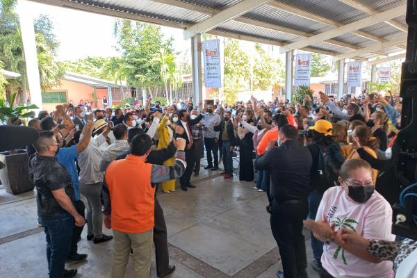 Nueva dirigencia del SNTE 53 deberá de acercarse al gobernador, él no lo hará
