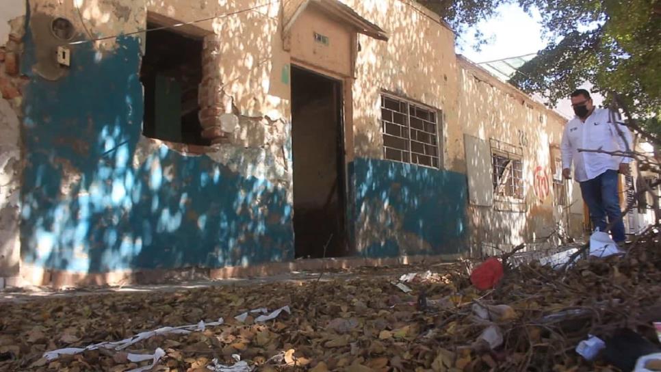 Casas vandalizadas son nido de «ratas» y drogadictos, en Los Mochis