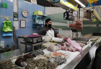 Aumenta el precio de pescados y mariscos en el Mercado Independencia