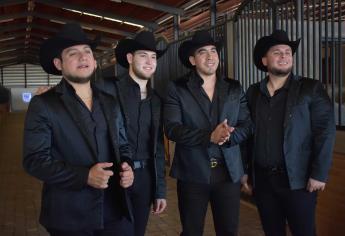 La banda Calibre 50 vive una doble transformación