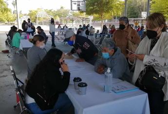 Inicia selección de candidatos para operación de cataratas en Ahome