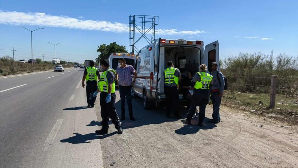 Pareja de motociclistas termina lesionados al caer de su moto en Flor Azul