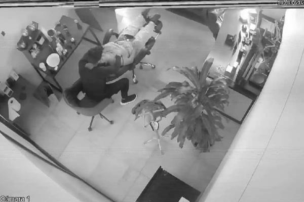 Fue por un facial y trabajador le manosea los senos, en plaza de Mazatlán